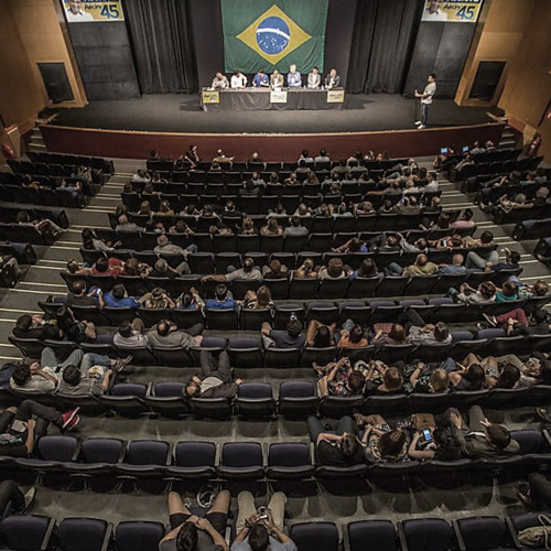 14.10.17_Paulo Arantes_O apagão da era tucana