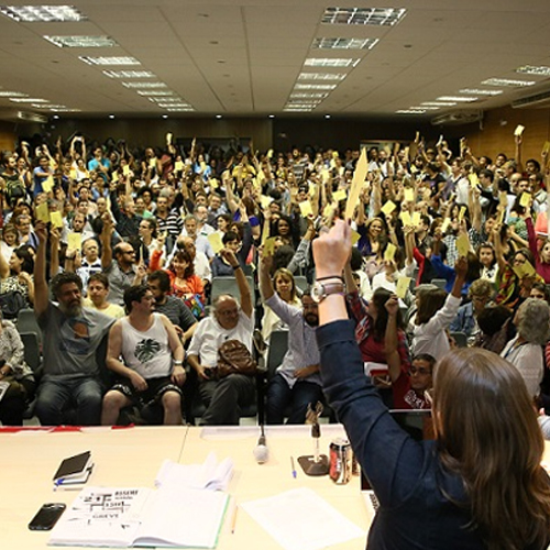 15 05 27 Mauro Iasi Os párias educadores